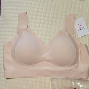 Women's Seamless Bra - Cream